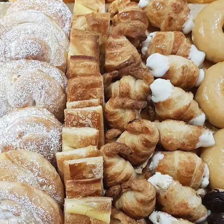 Catering Baix Llobregat - Surtido de bollería artesanal para desayunos y coffee breaks